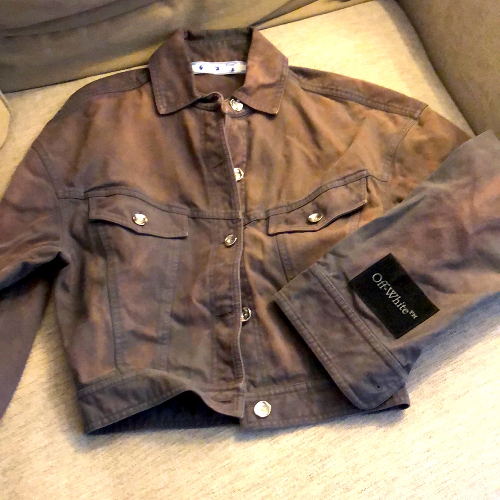 Off White Flash $159